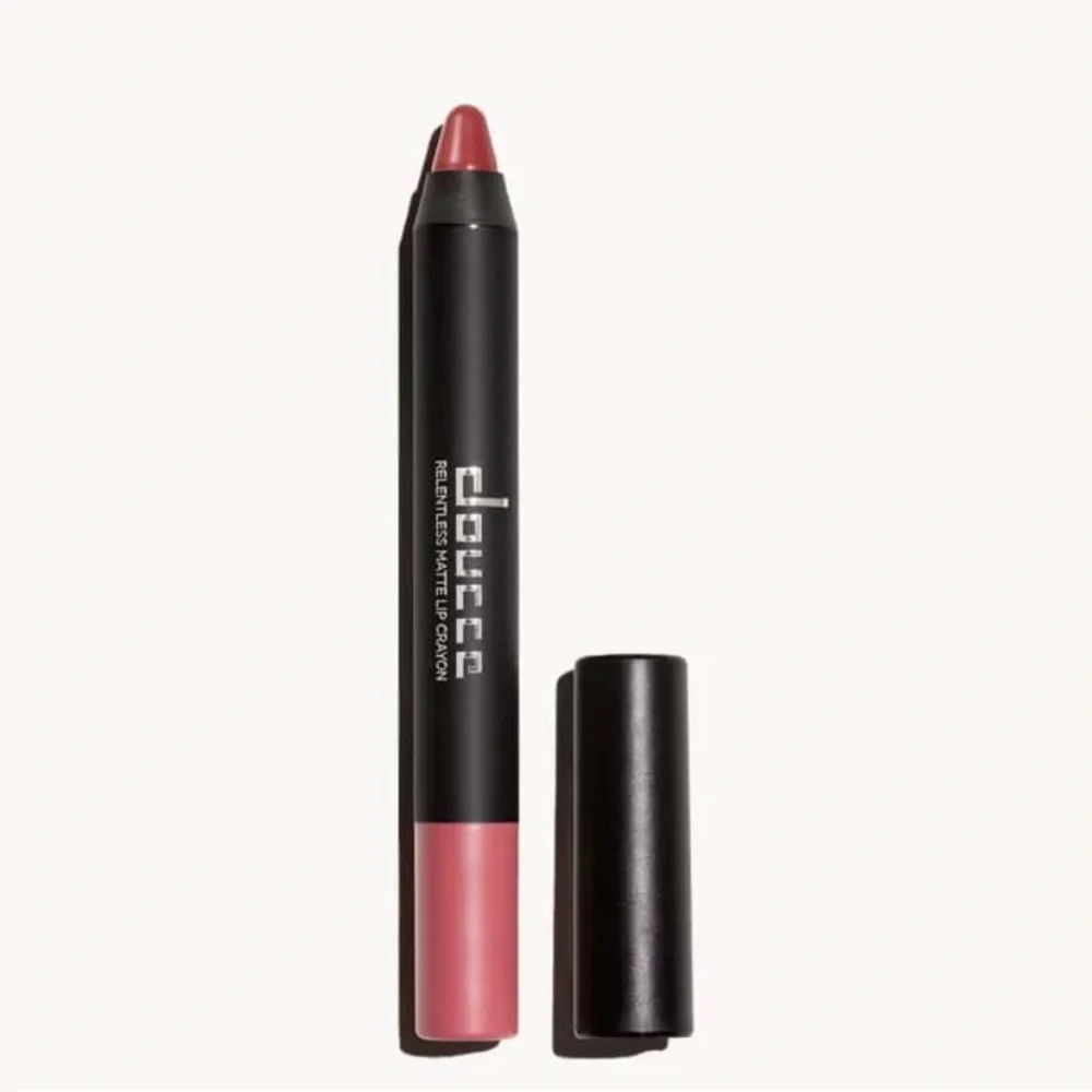 NEW DOUCCE Relentless Matte Lip Crayon in Busy Lizzie